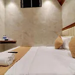 Hotel Omega