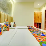 Fabhotel Indore Palace