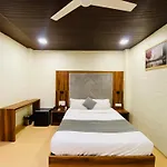 Hotel Avk-Near Kokilaben Hospital & Versova Beach- Rooms With Kitchen