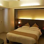 Hotel Dhanguru
