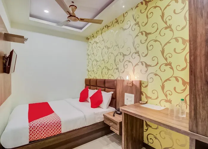 Oyo 42009 Hotel A One Suite
