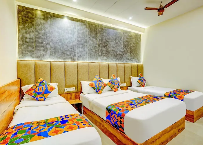 Fabhotel Indore Palace