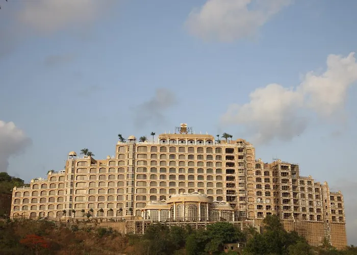 Imperial Grand Palace Hotel
