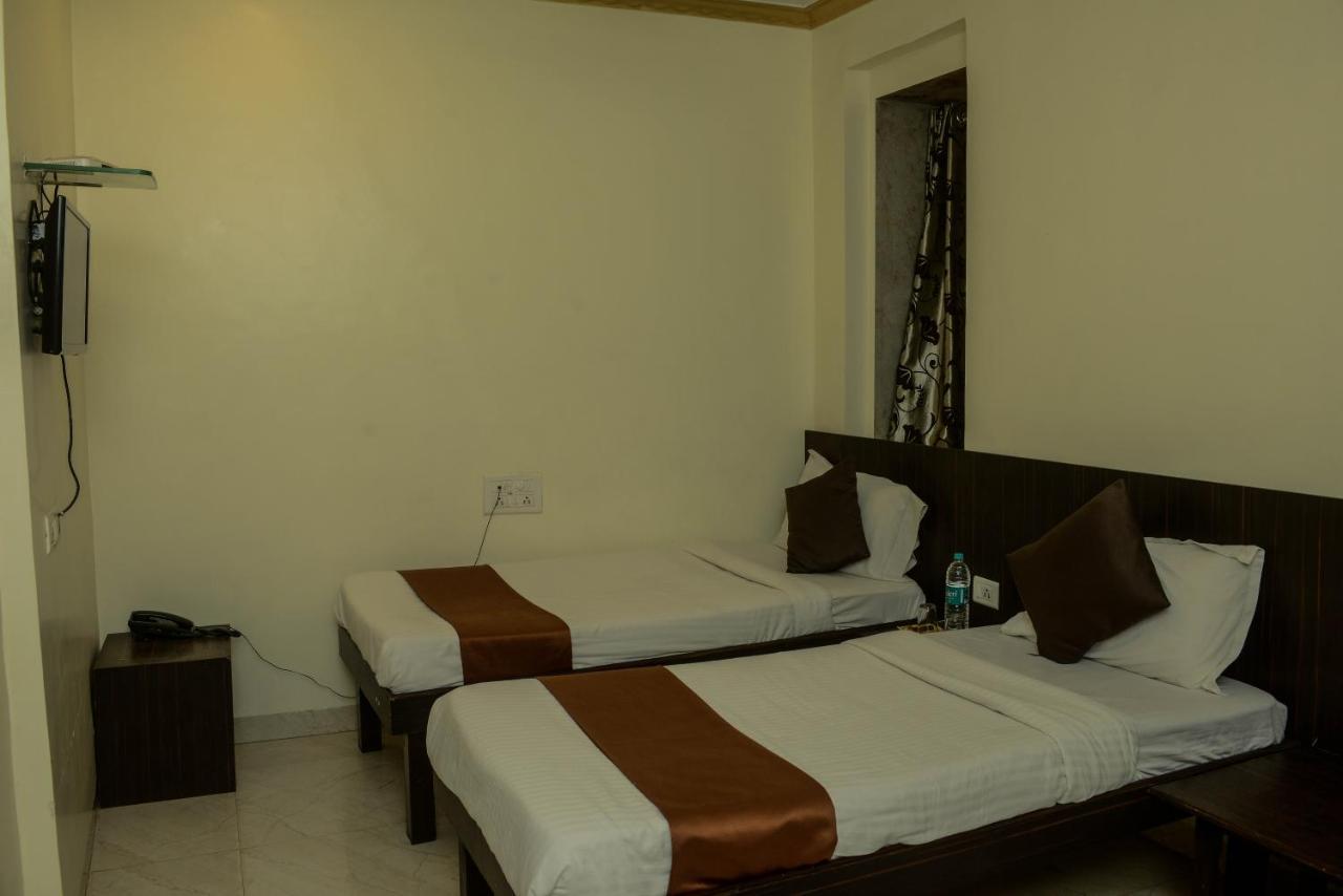 Hotel National 3*