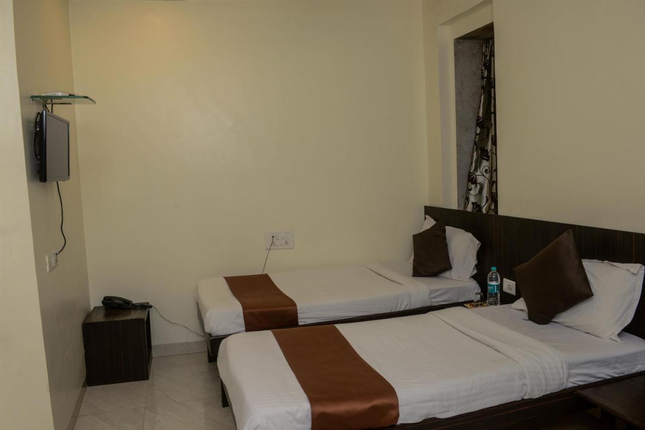 Hotel National 3*