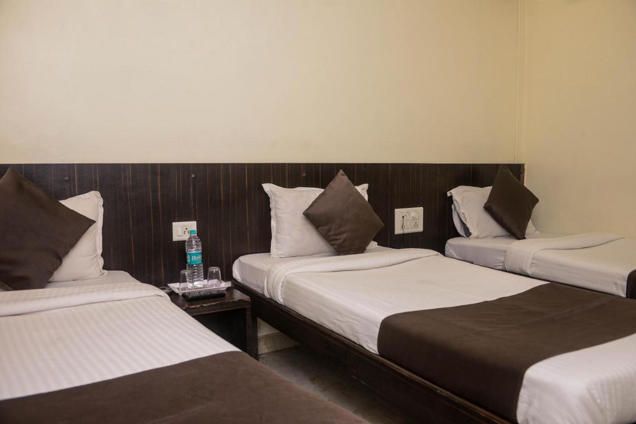 National Hotel 3*