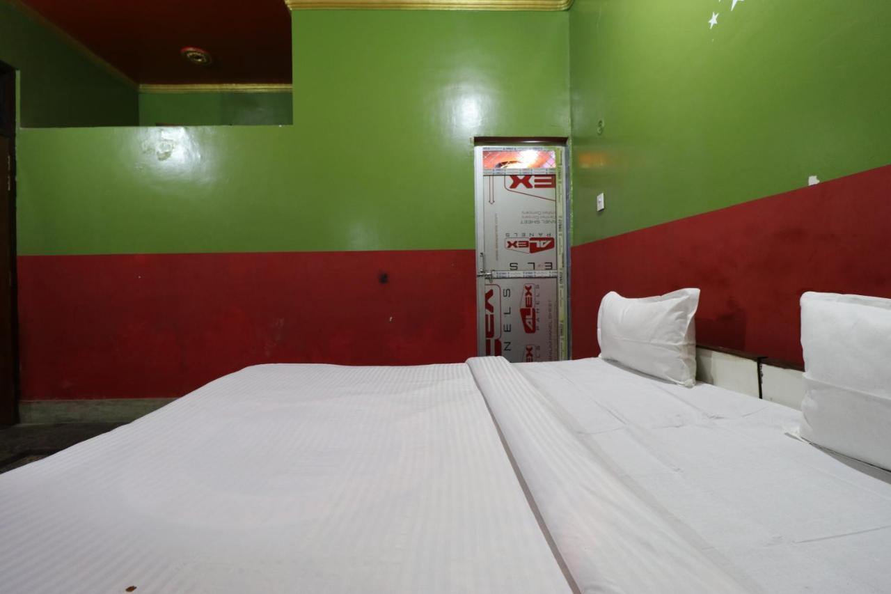 Oyo 44090 Classic Residency Hotel 3*