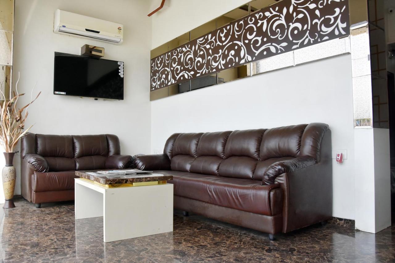 Sanjary Palace 3*