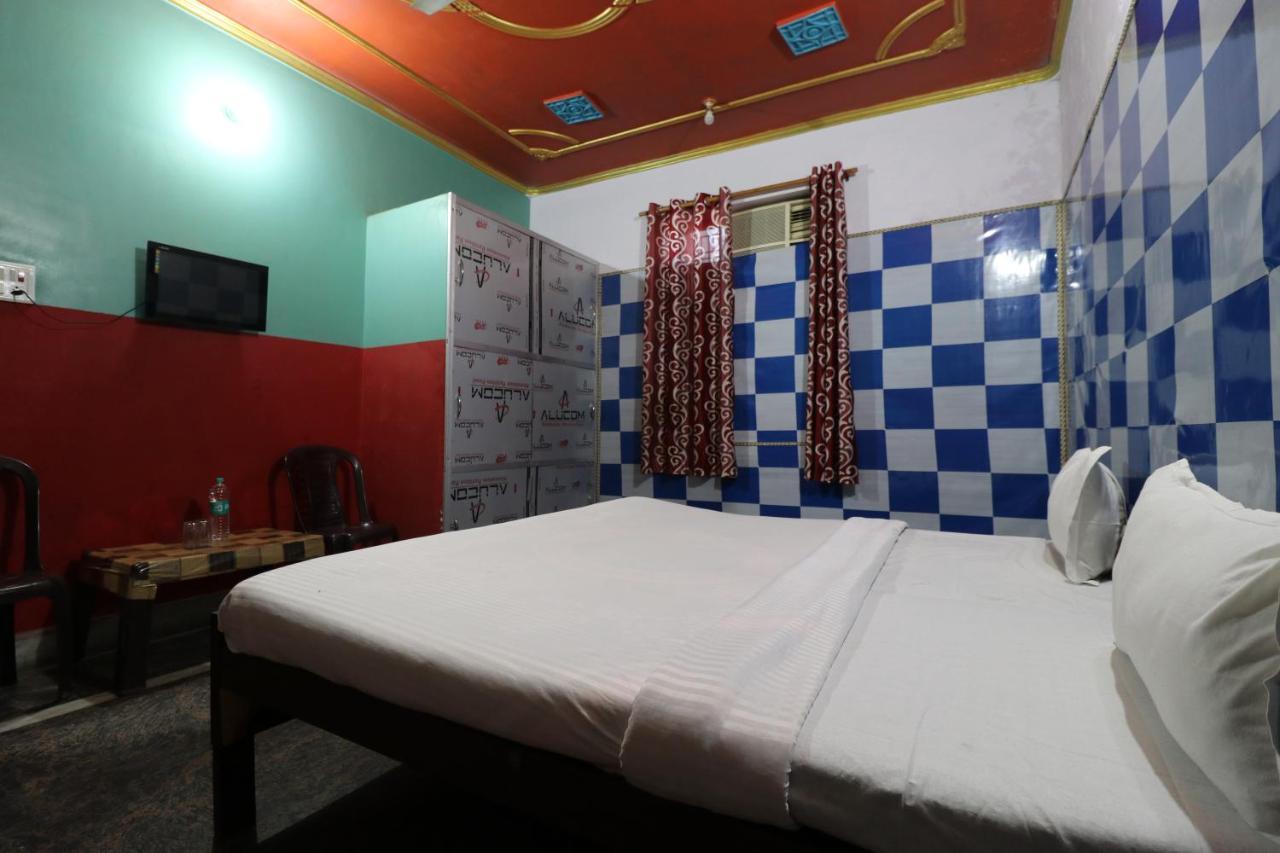 Hotel Oyo 44090 Classic Residency Mumbai