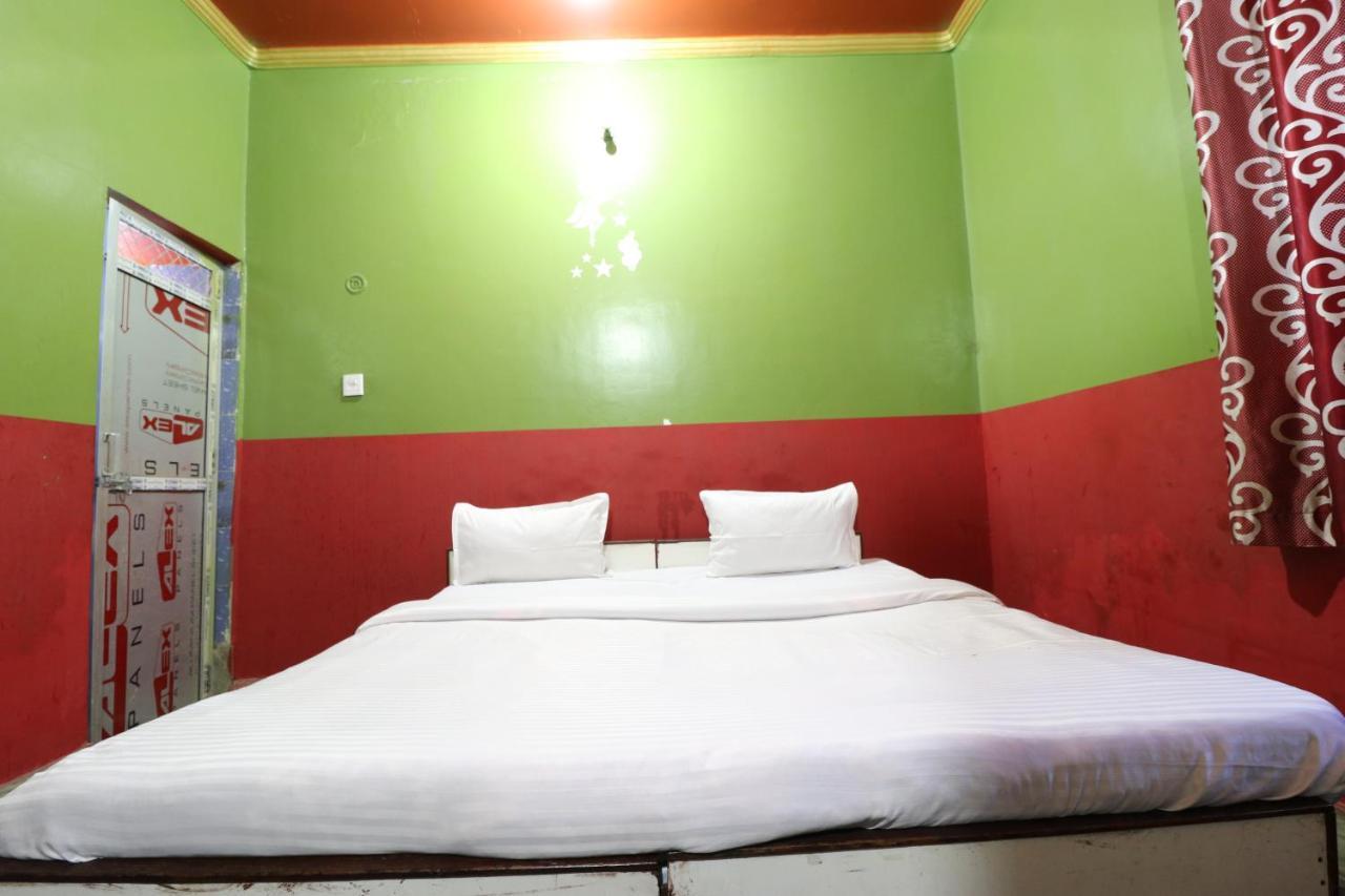 Oyo 44090 Classic Residency 3* Mumbai