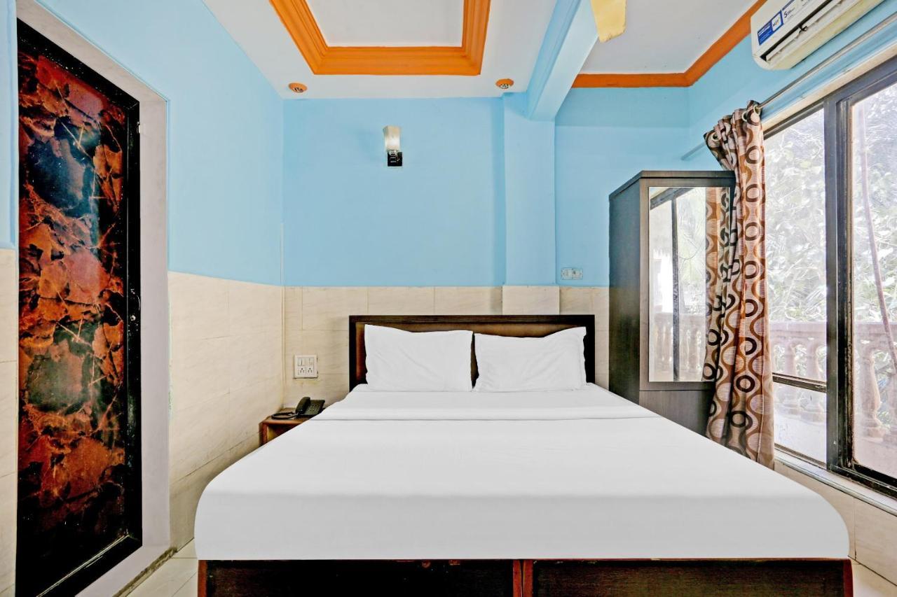 Oyo 44090 Classic Residency Hotel 3*
