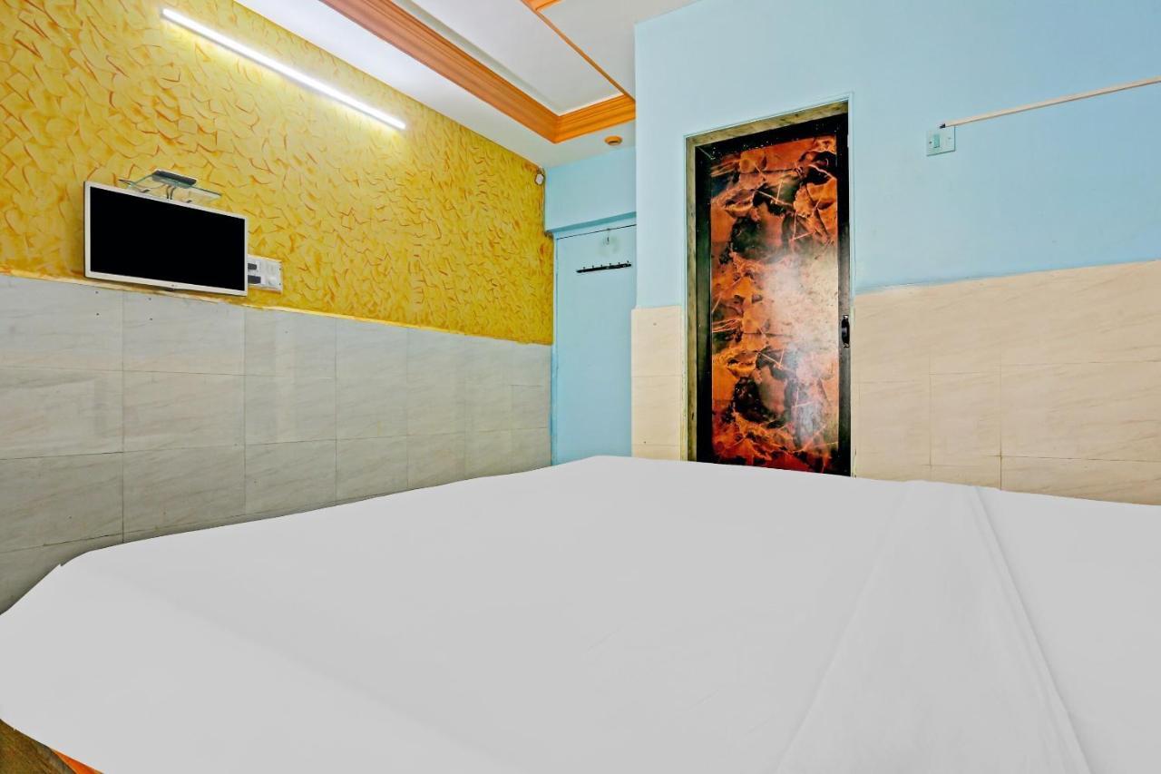 Oyo 44090 Classic Residency 3*