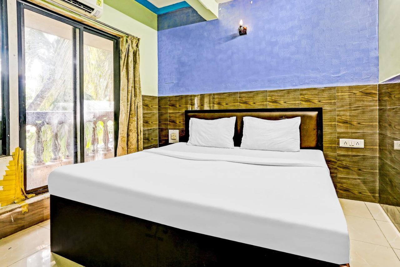 Oyo 44090 Classic Residency