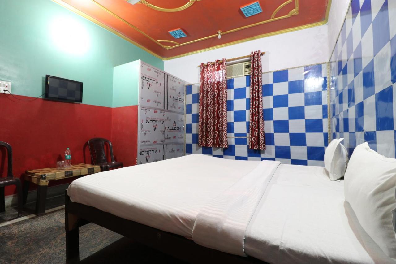 Oyo 44090 Classic Residency Hotel 3*