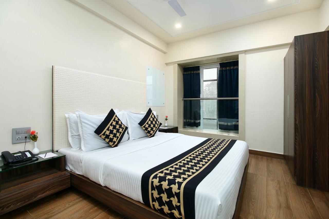 House Juhu, Santacruz West, Mumbai
