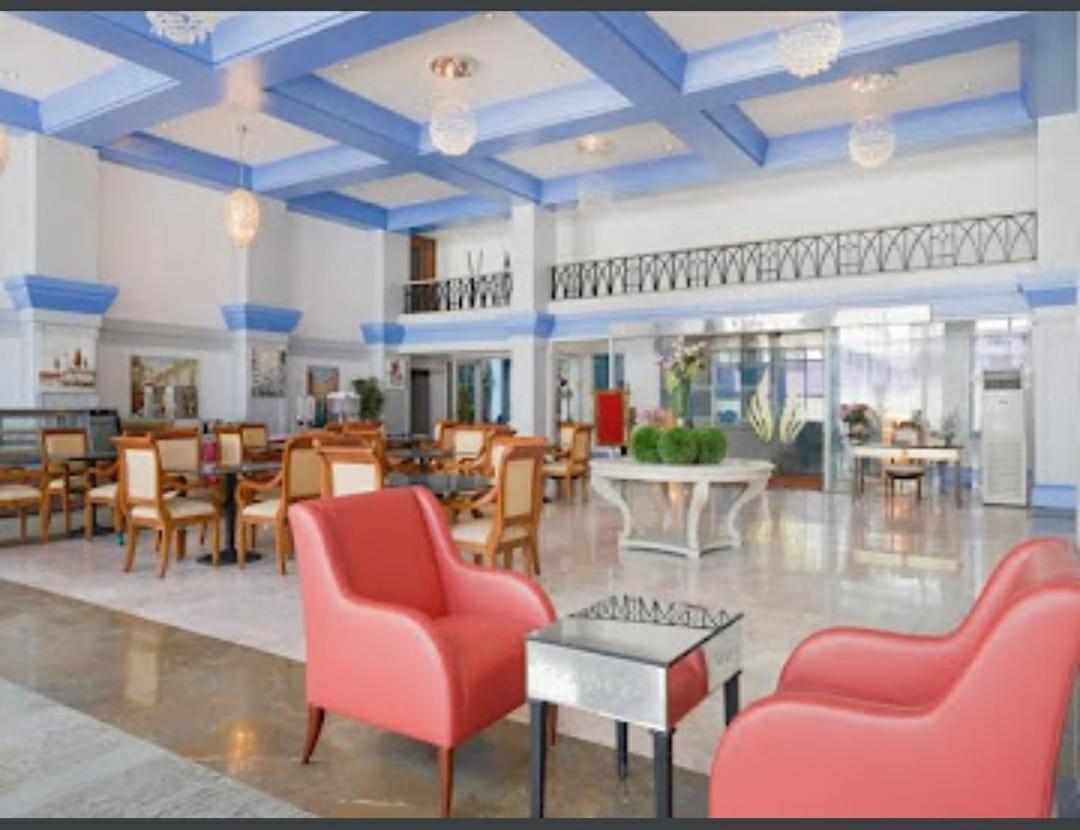 Royal Palms 5* Mumbai