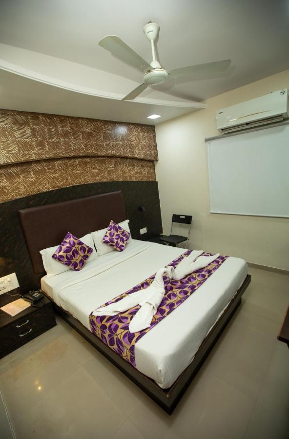 Hotel J D Residency