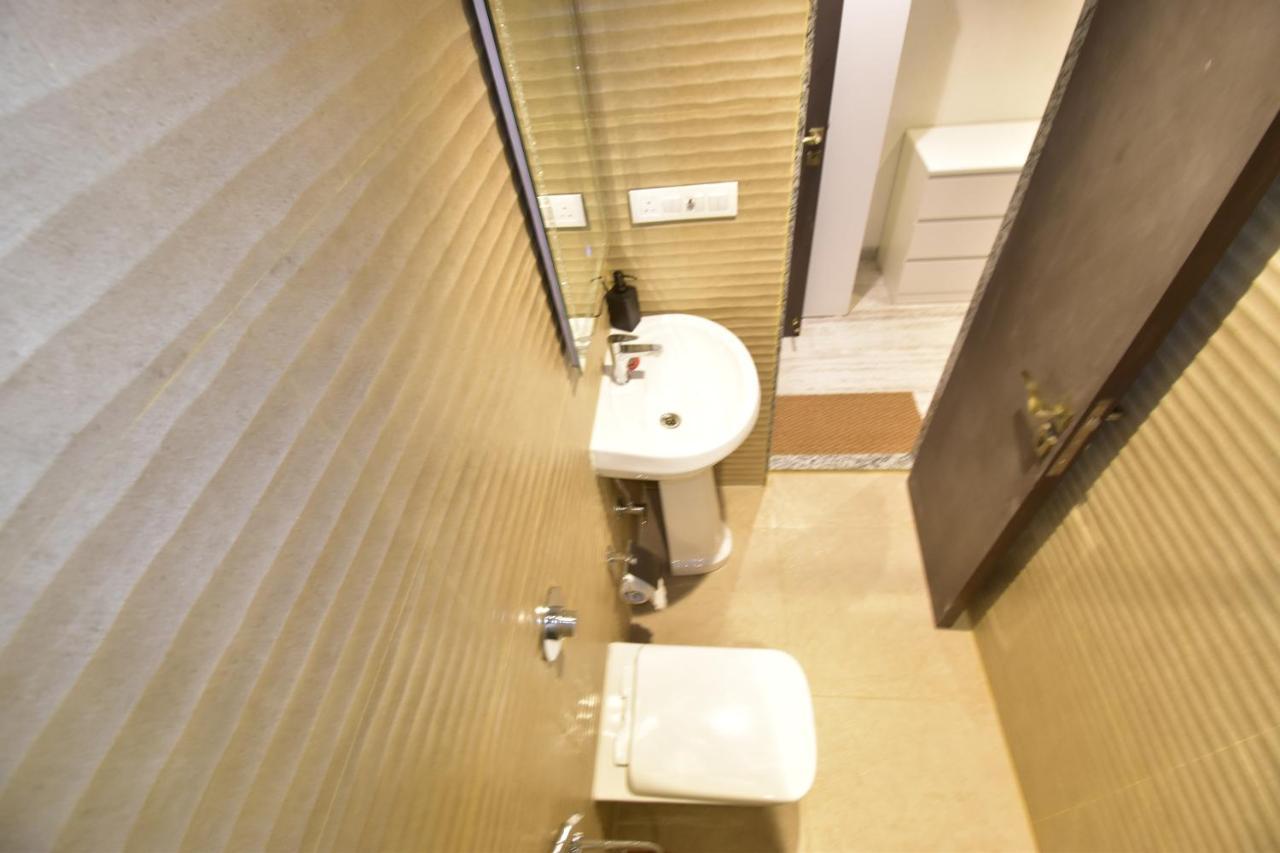 Sarkar Chambers Apartment