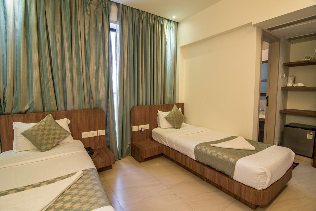 Royal Park Hotel 3*