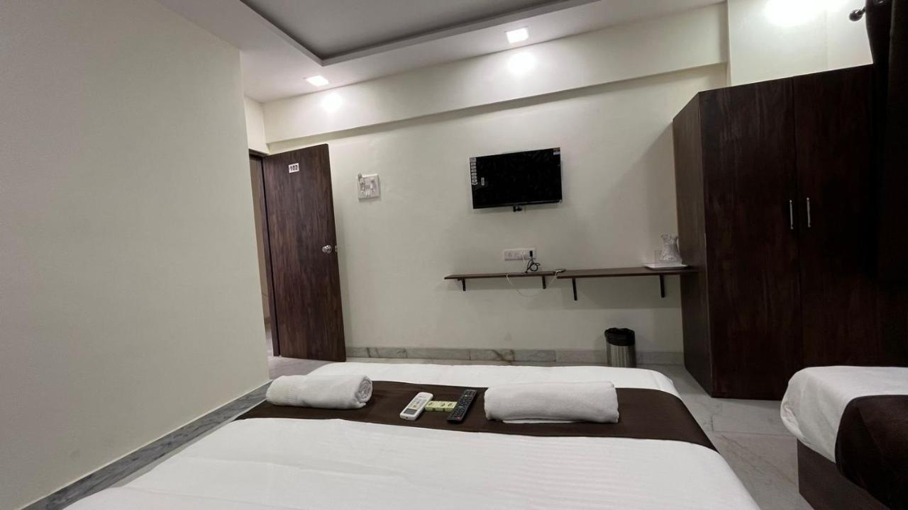 Plaza - Prabhadevi Dadar Hotel