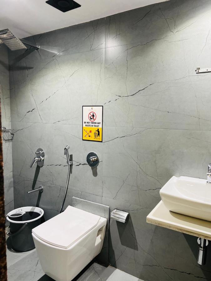 Hotel Larmont Luxury Mumbai