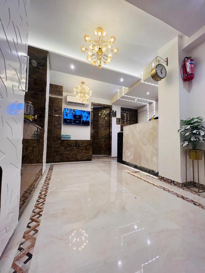 Hotel Larmont Luxury Mumbai