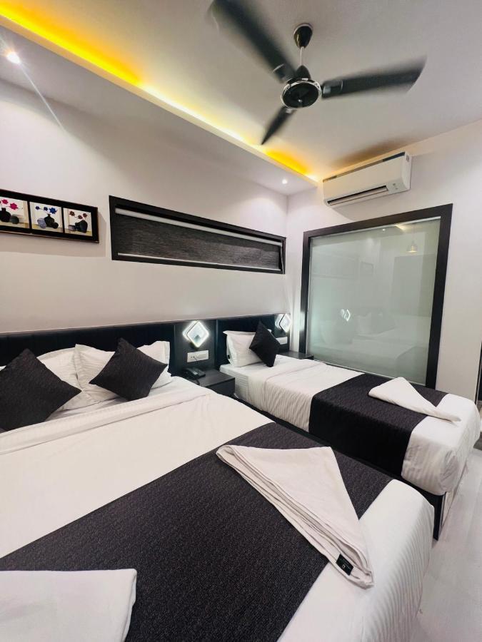 Larmont Luxury Hotel