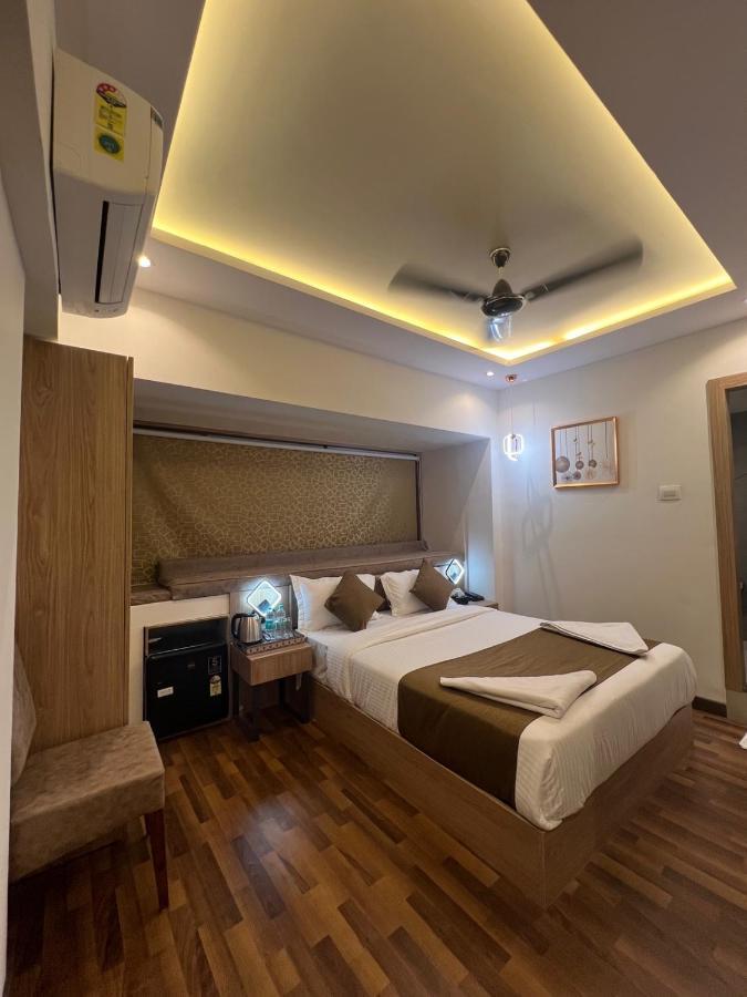 Hotel Larmont Luxury 3*