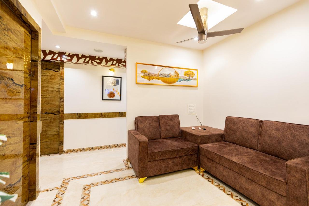 Larmont Luxury Mumbai