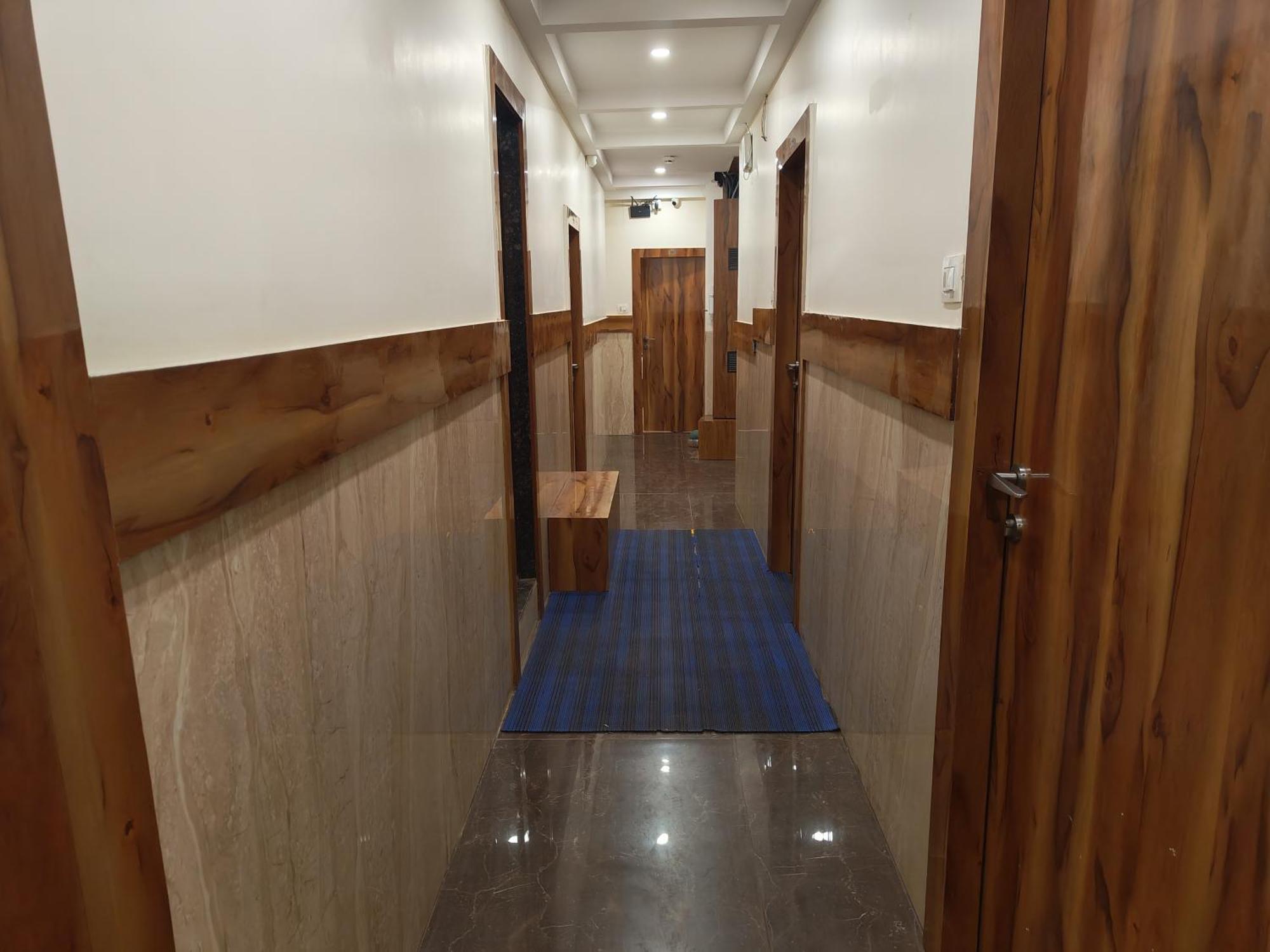 Bed & Breakfast Dream Palace Residency - Near To Us Embassy Bkc
