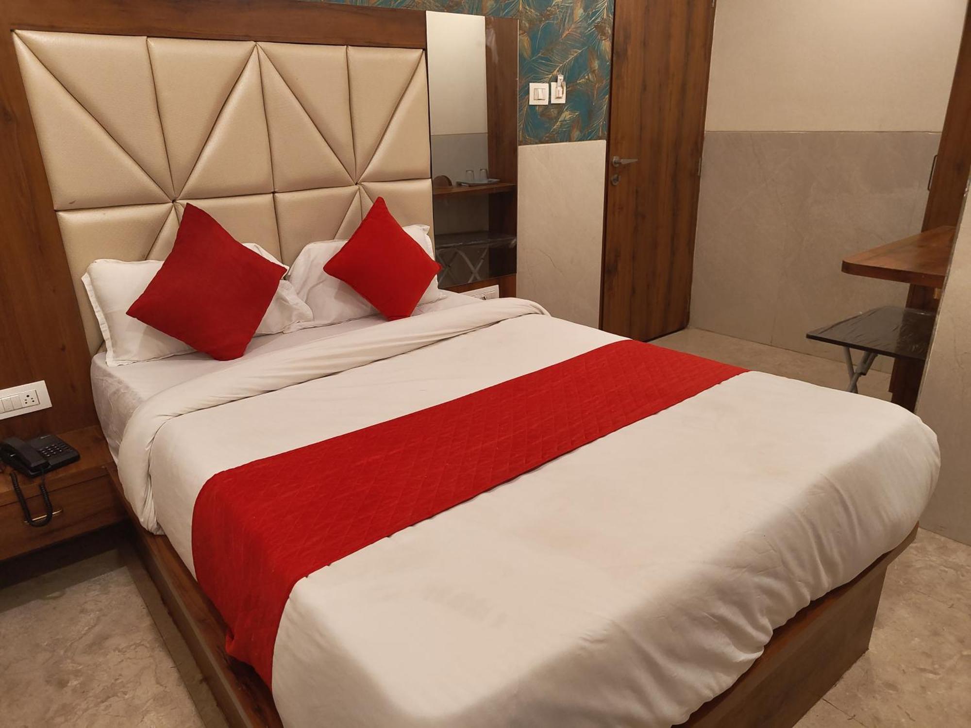Dream Palace Residency - Near To Us Embassy Bkc * Mumbai