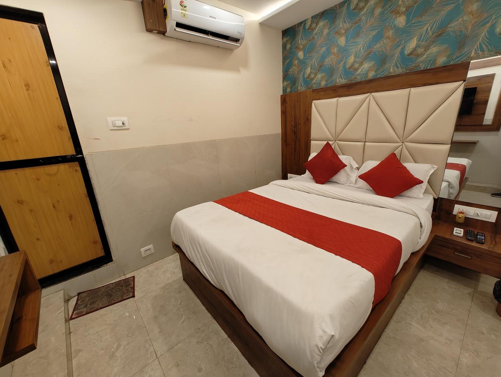Bed & Breakfast Dream Palace Residency - Near To Us Embassy Bkc