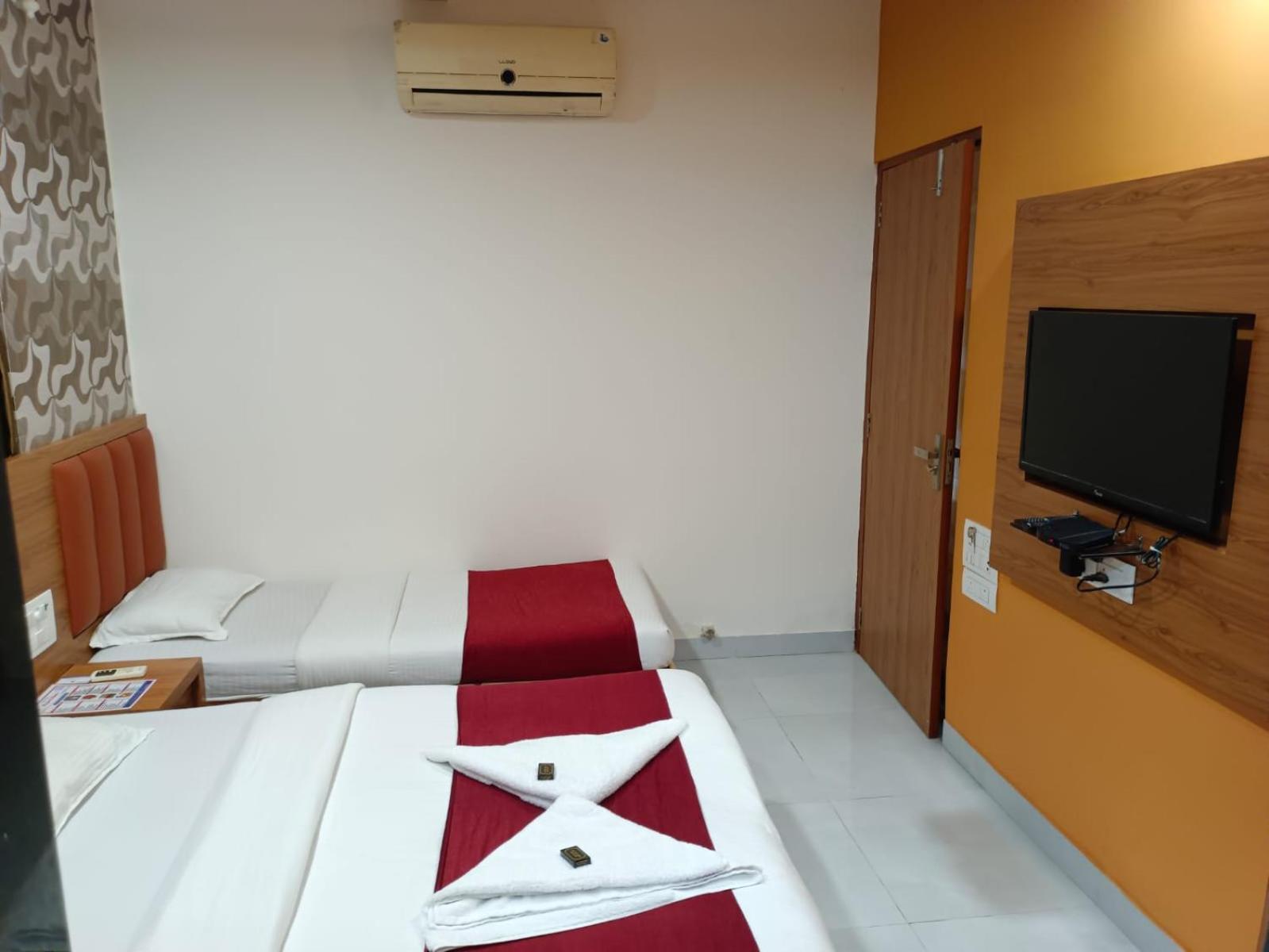 Hotel Airport Annex *