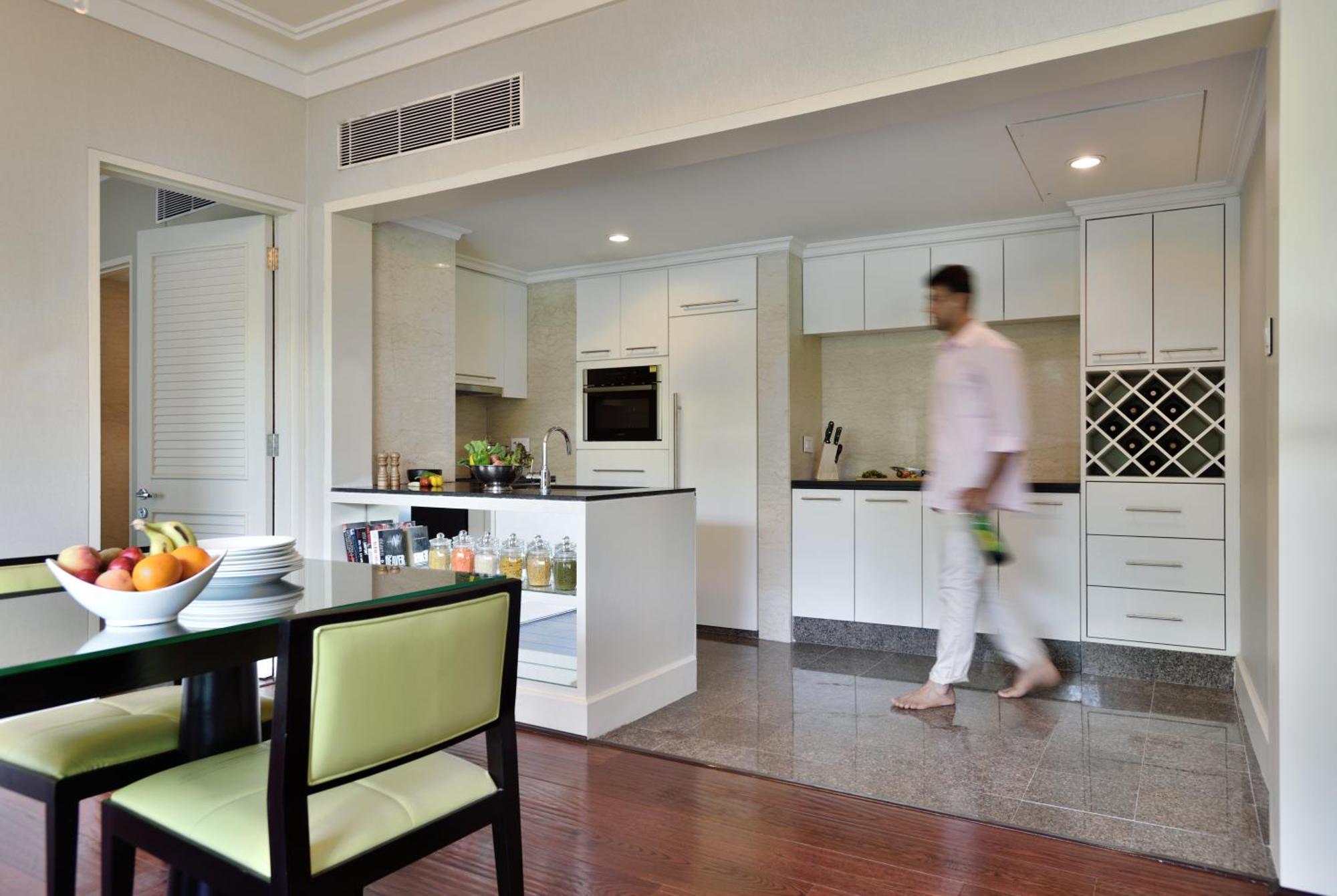 Hotel Marriott Executive - Lakeside Chalet,
