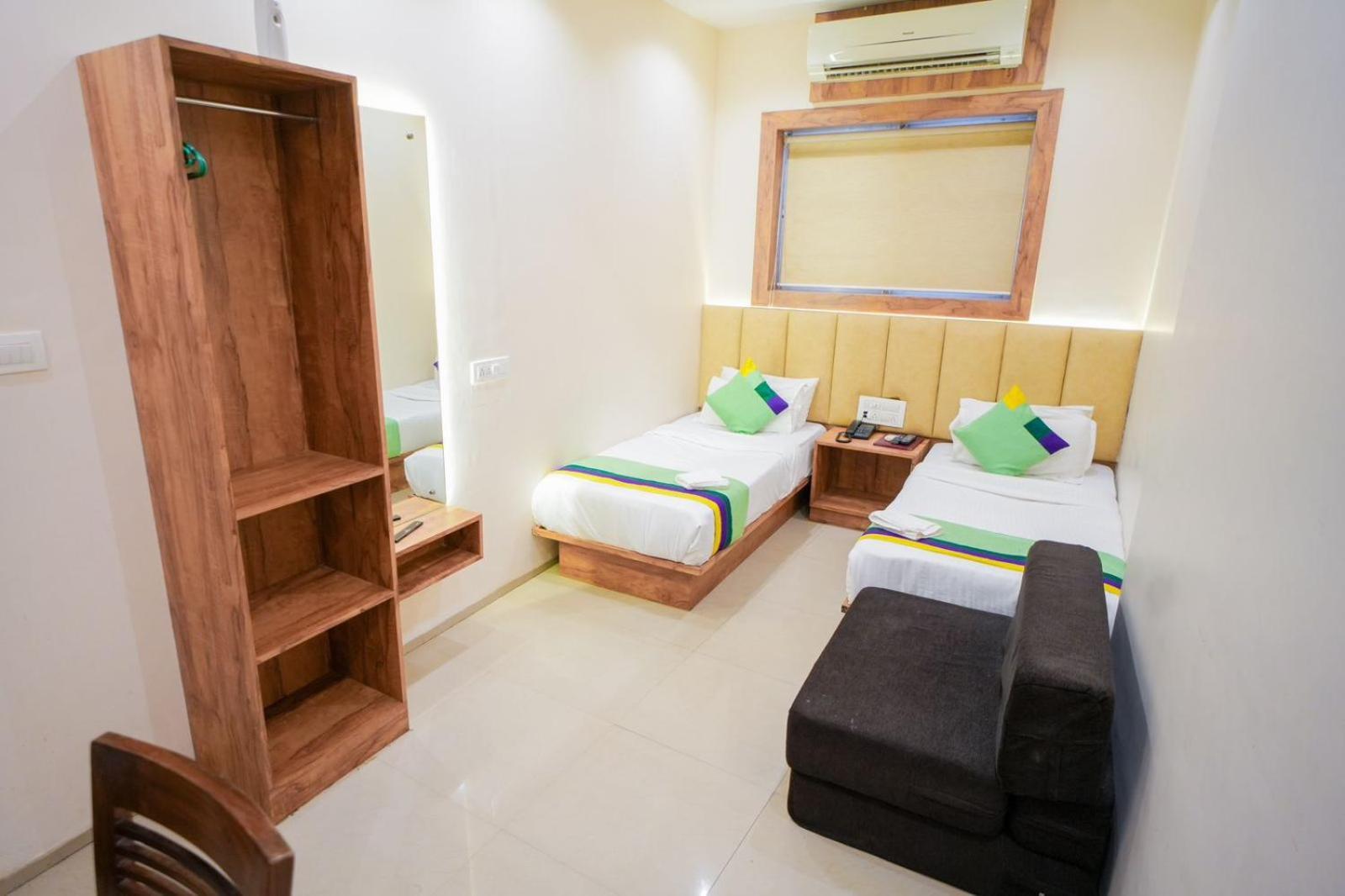 Hotel Skylink Hospitality Next To Amber Imperial 3*