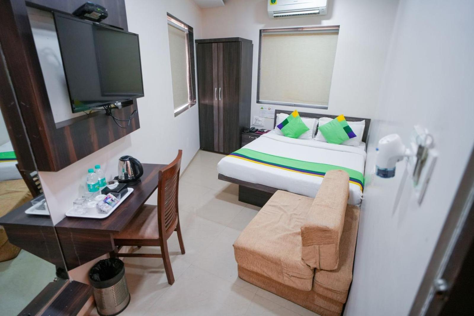 Hotel Skylink Hospitality Next To Amber Imperial 3*