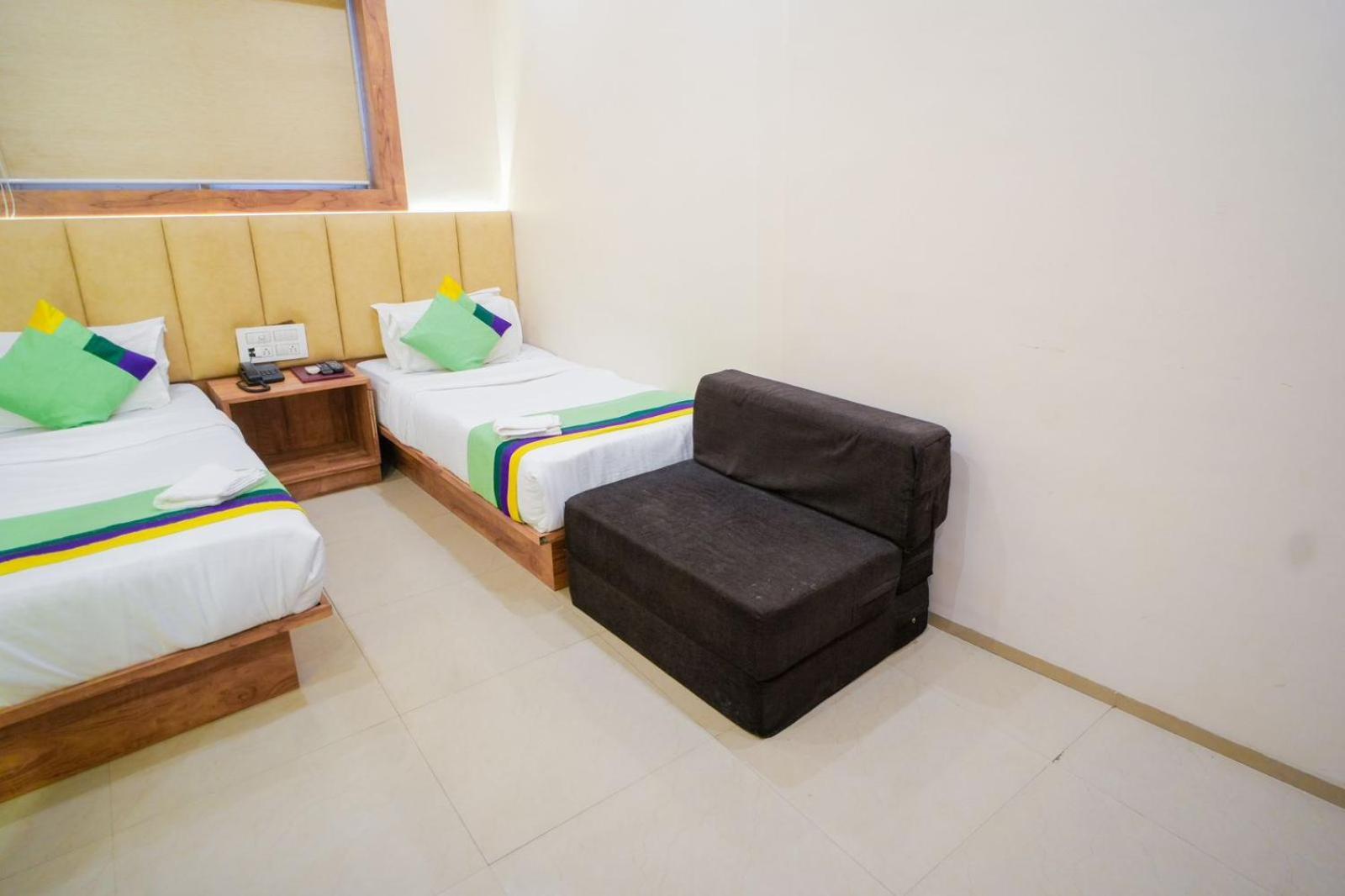 Hotel Skylink Hospitality Next To Amber Imperial 3*