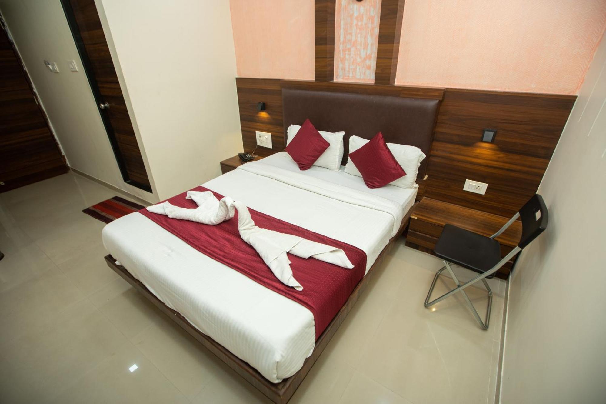 Hotel J D Residency