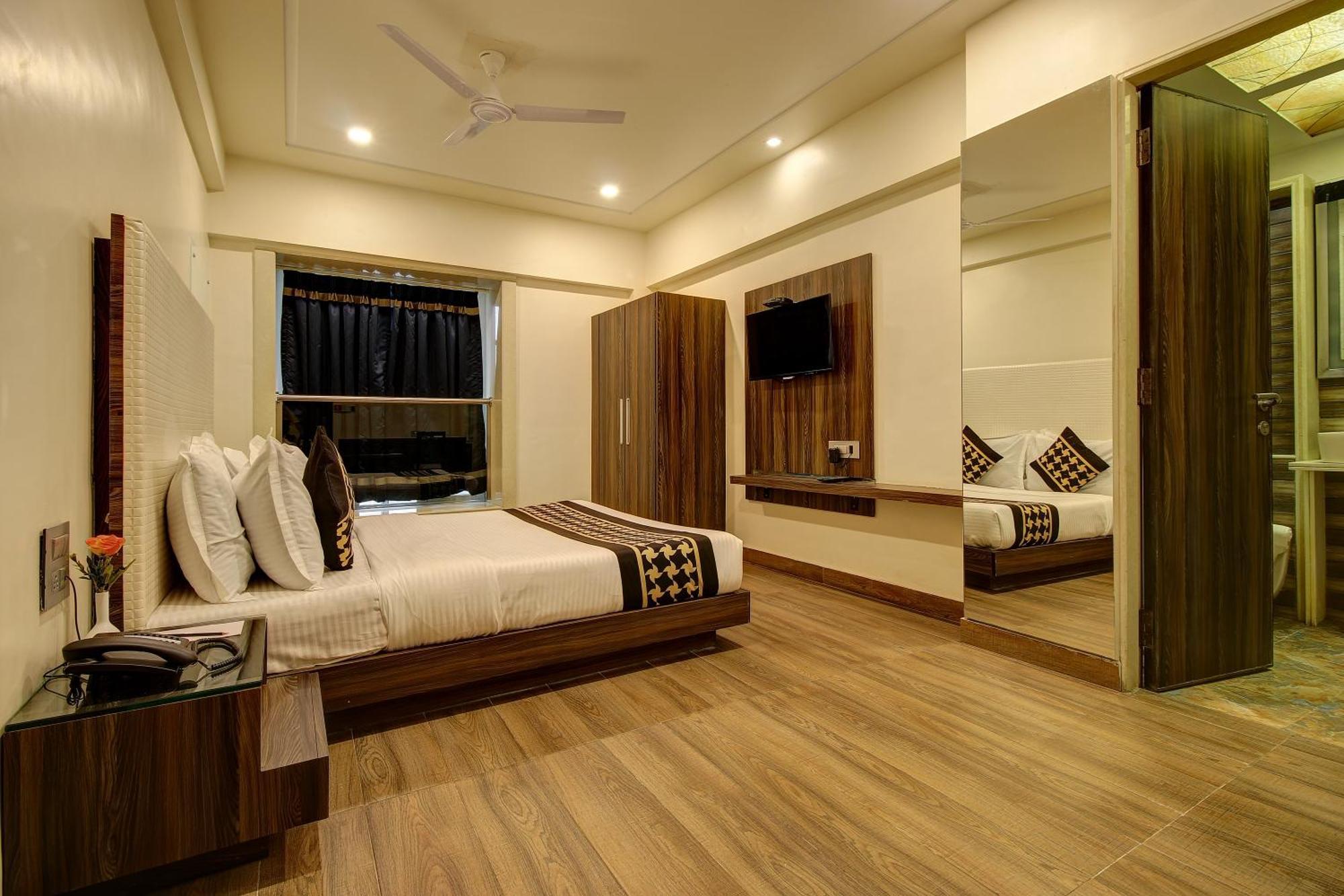 Hotel House Juhu, Santacruz West, Mumbai