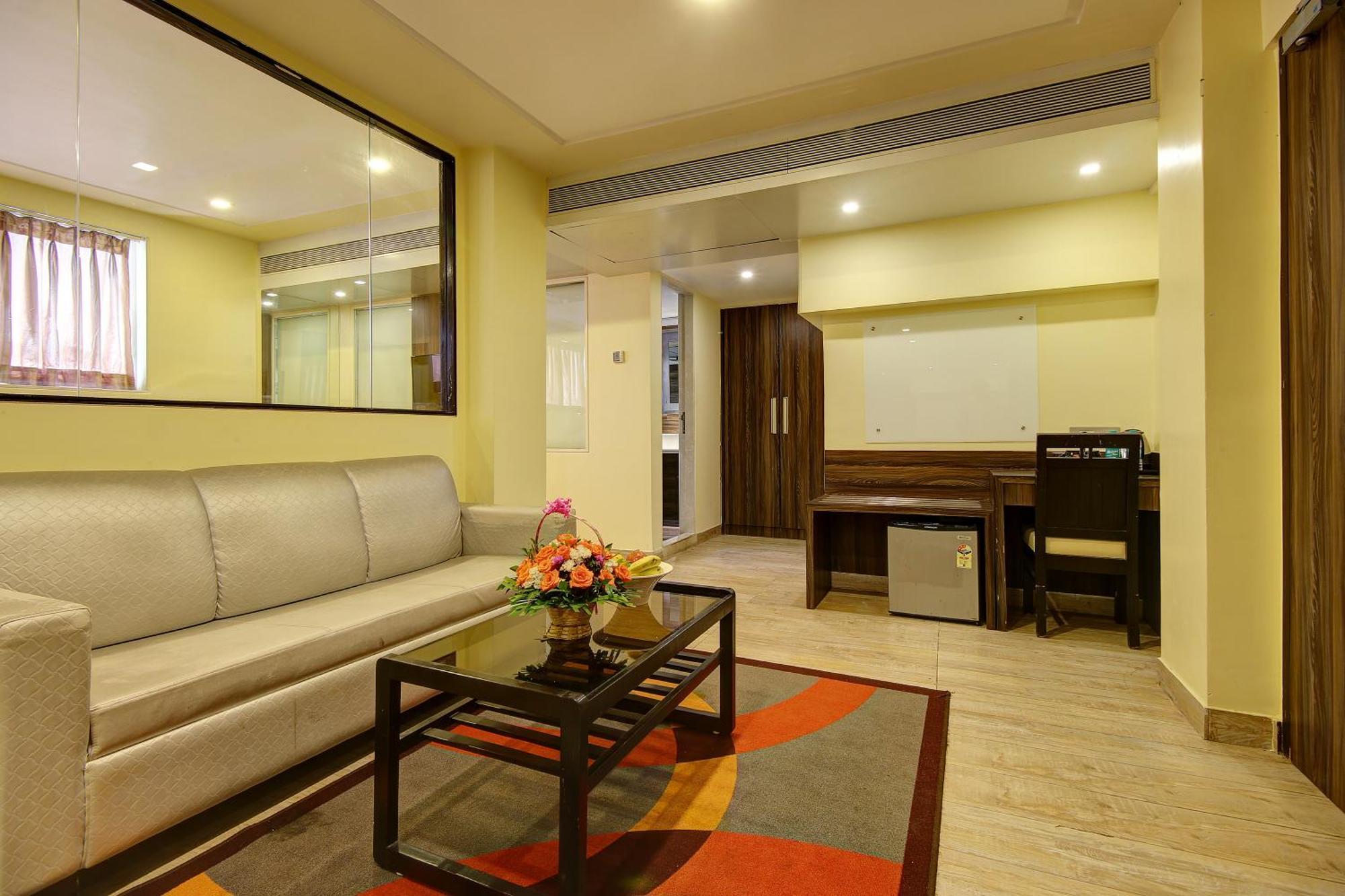 House Juhu, Santacruz West, 3* Mumbai