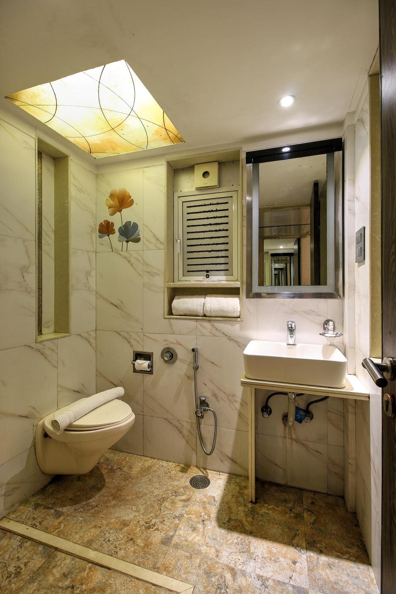 Hotel House Juhu, Santacruz West, Mumbai