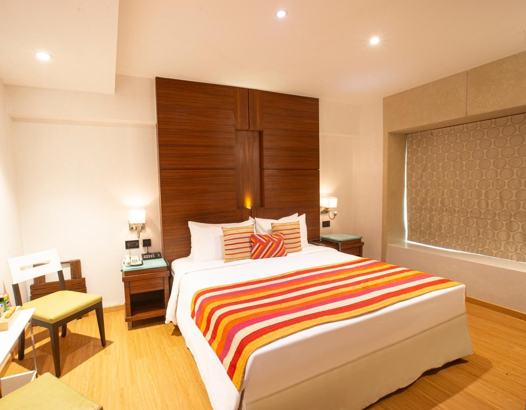 Hotel Bawa Continental Mumbai
