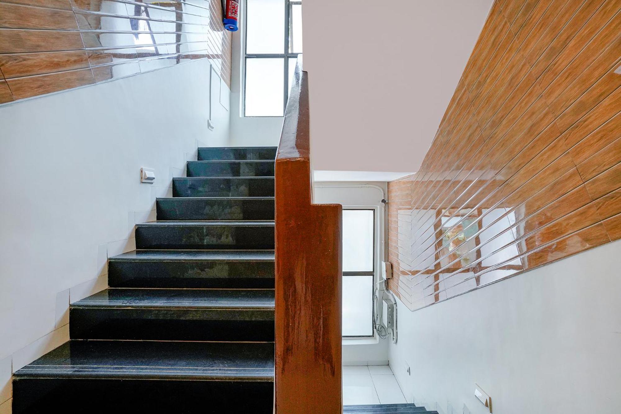 Hotel Bindra Elite Mumbai