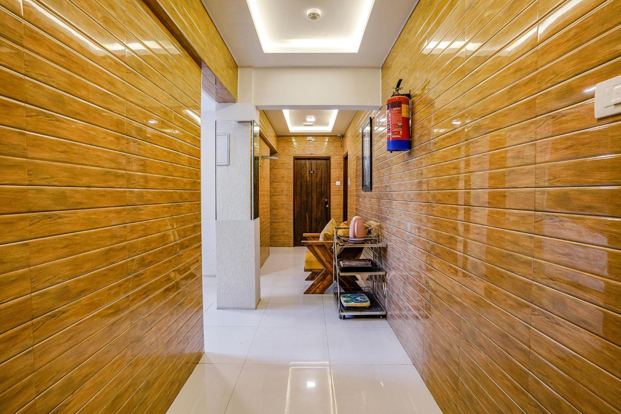 Hotel Bindra Elite