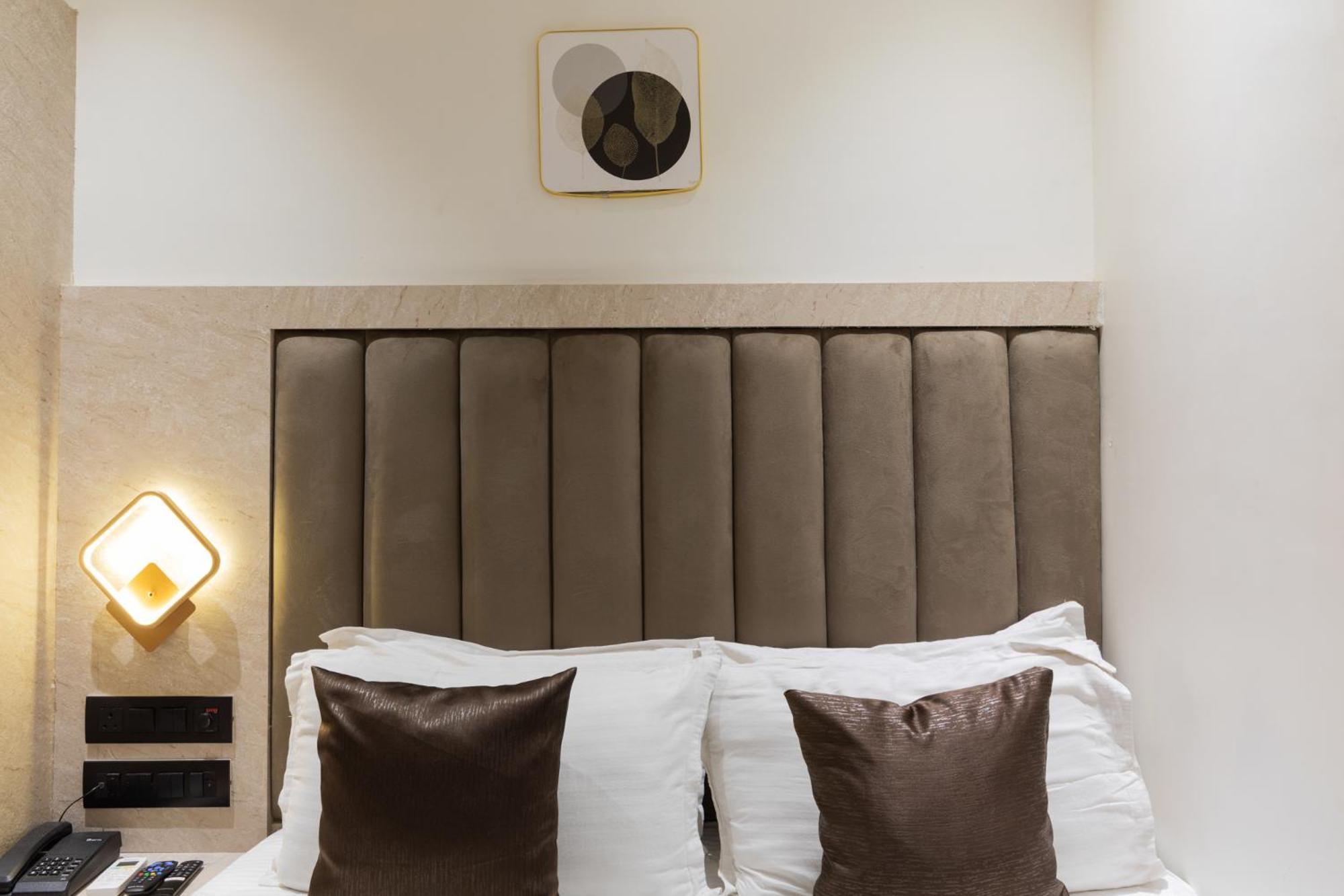 Larmont Luxury Hotel Mumbai
