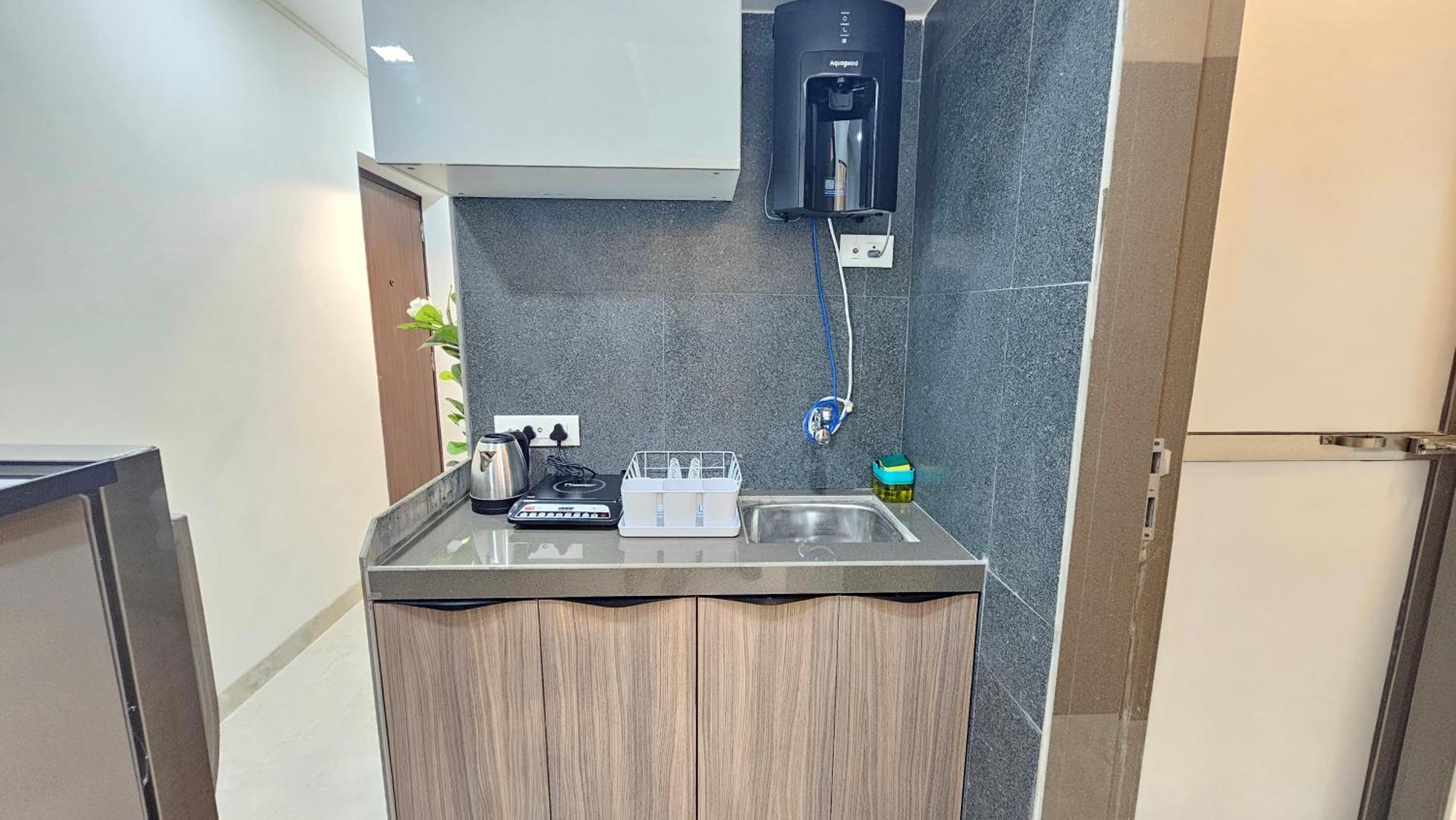 Lite - Khar West * Mumbai