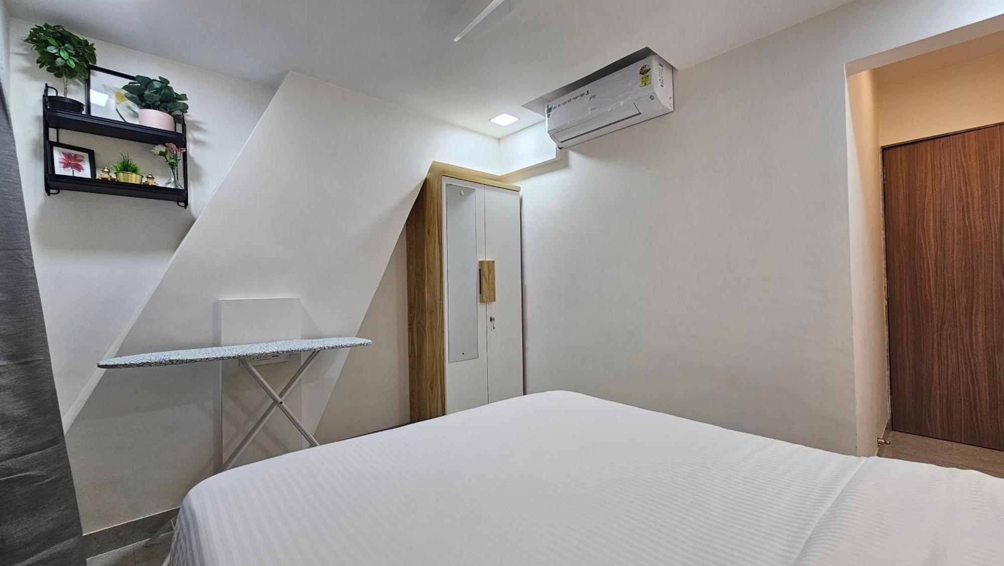 Lite - Khar West Mumbai