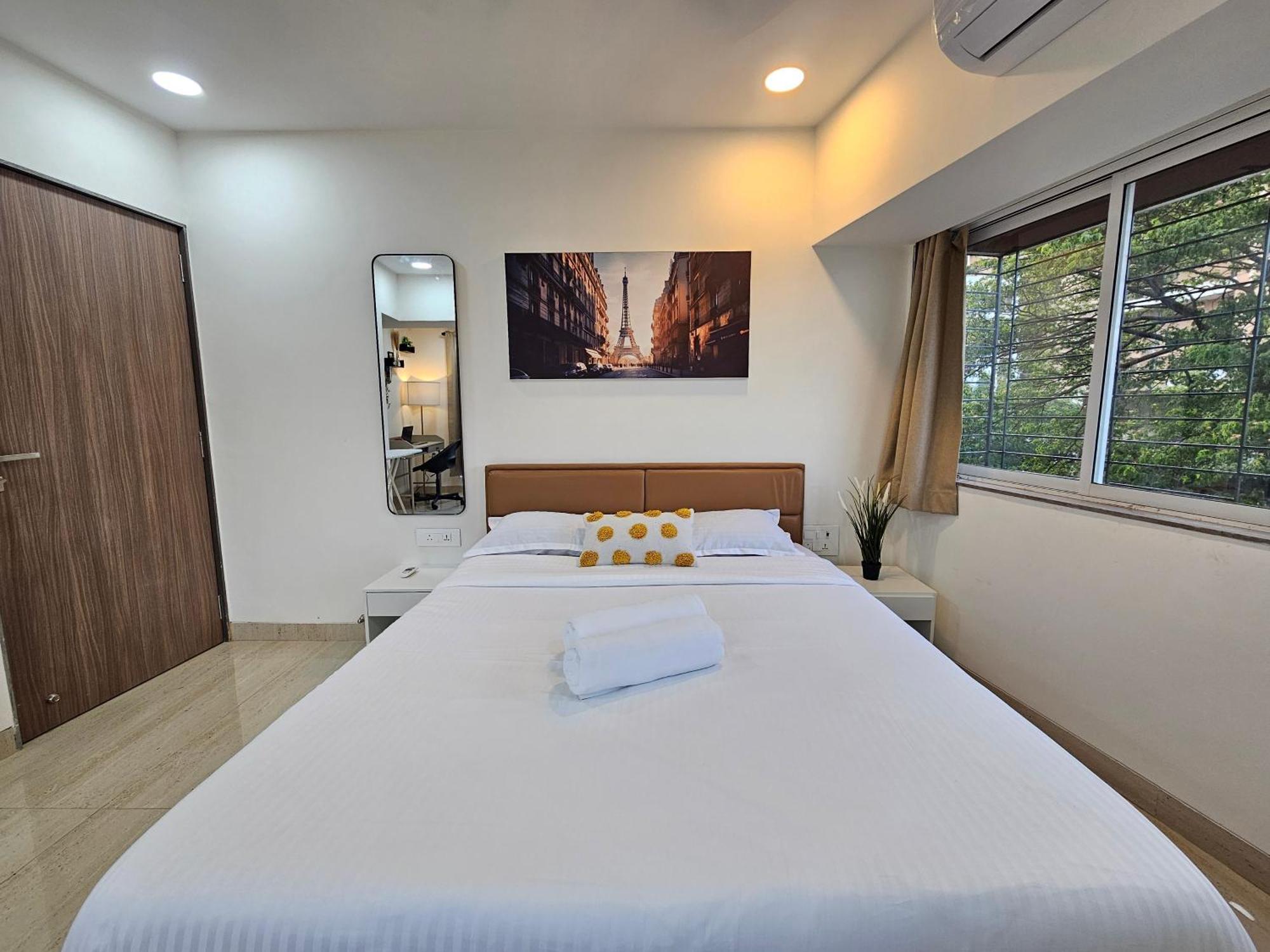 Apartment Lite - Khar West