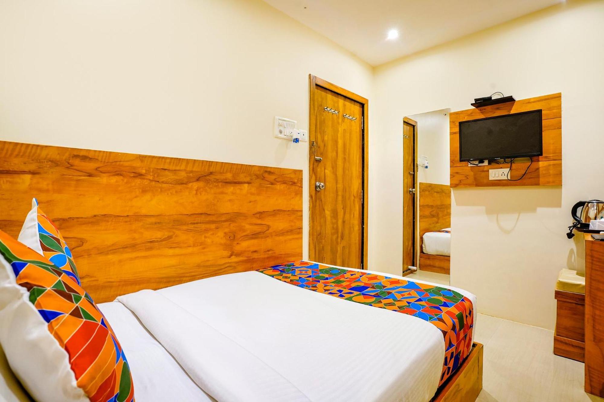 Fabhotel Indore Palace Mumbai
