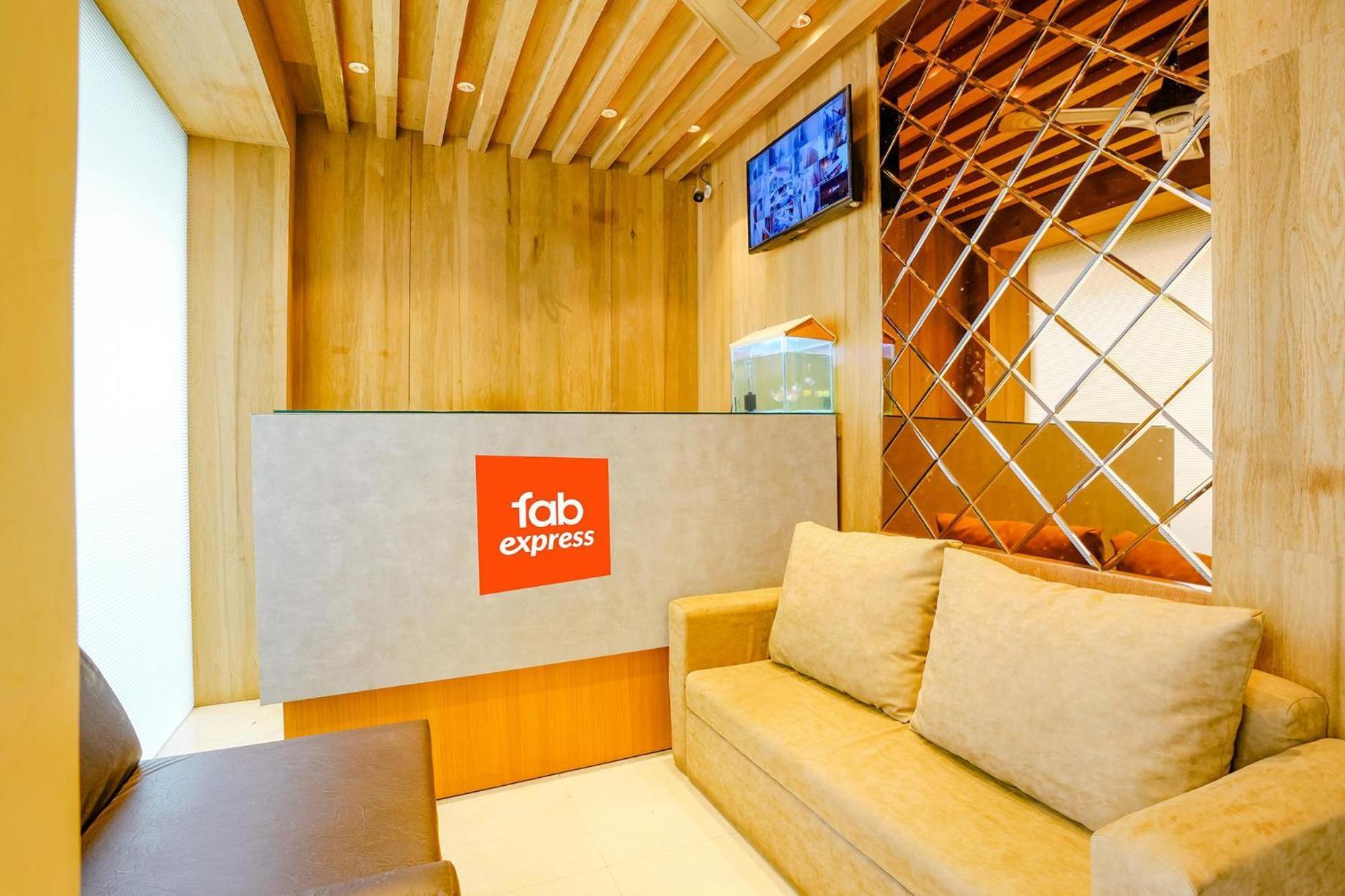 Fabhotel Indore Palace Hotel